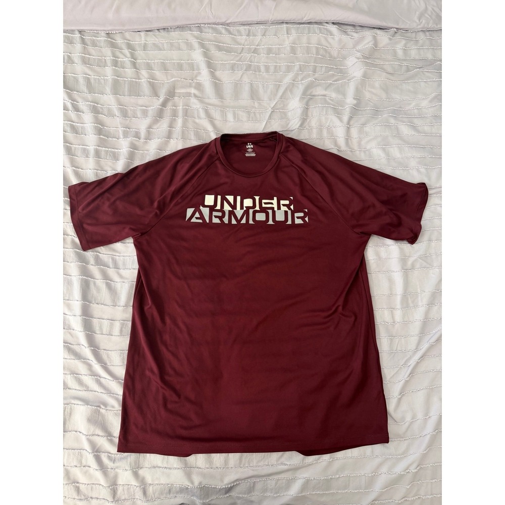 Under Armour Lot of 3 Men's T-Shirts Size Large